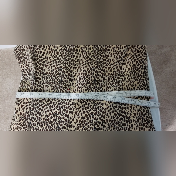 Vintage 90s Maggy London Silk Leopard Print Sheath Dress - Picture 11 of 12